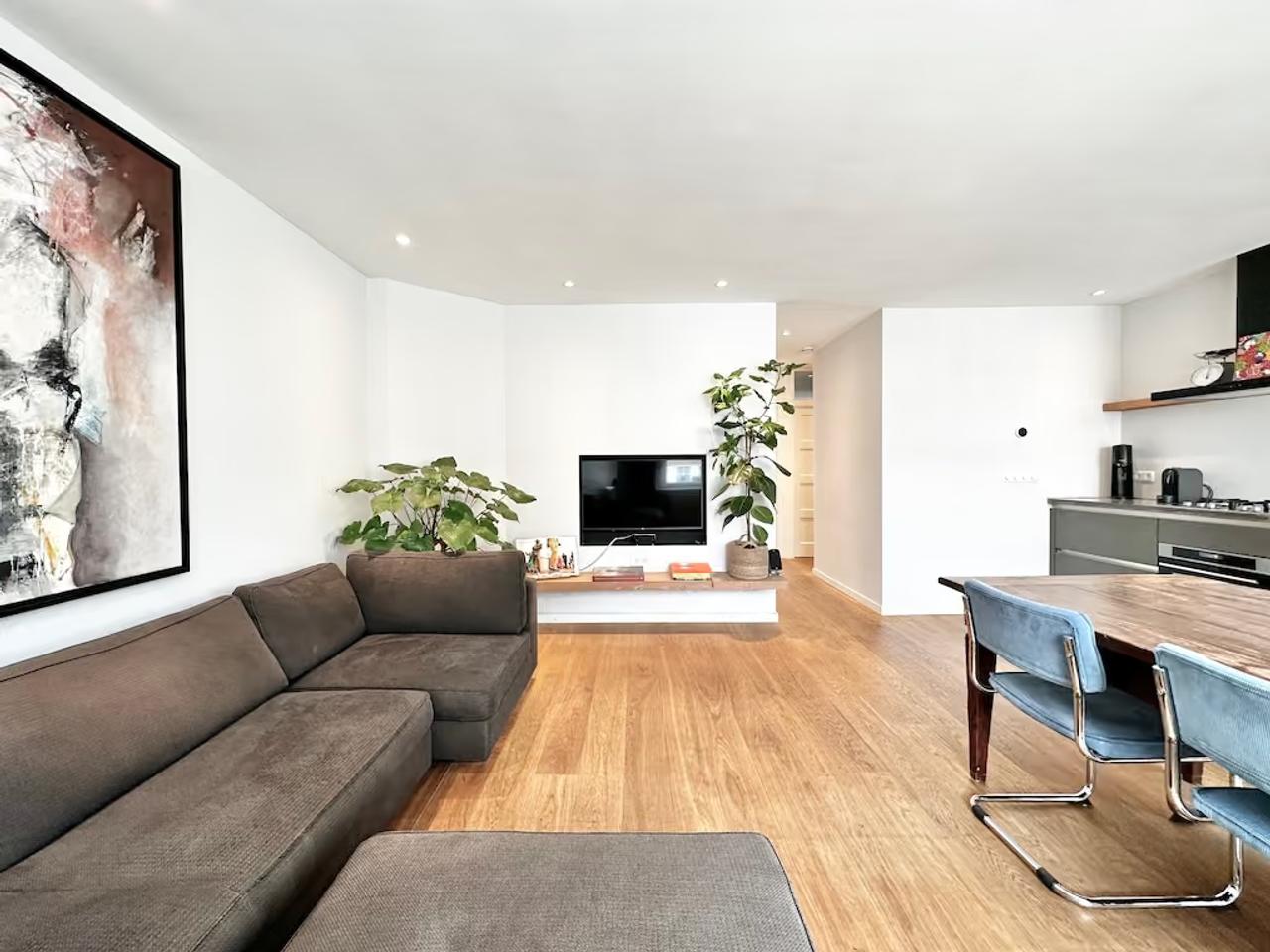 Licht 3-kamer appartement met balkon - Afbeelding 4