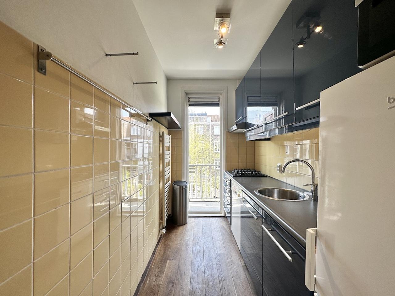 2-bedroom with roof terrace in West - Image 7