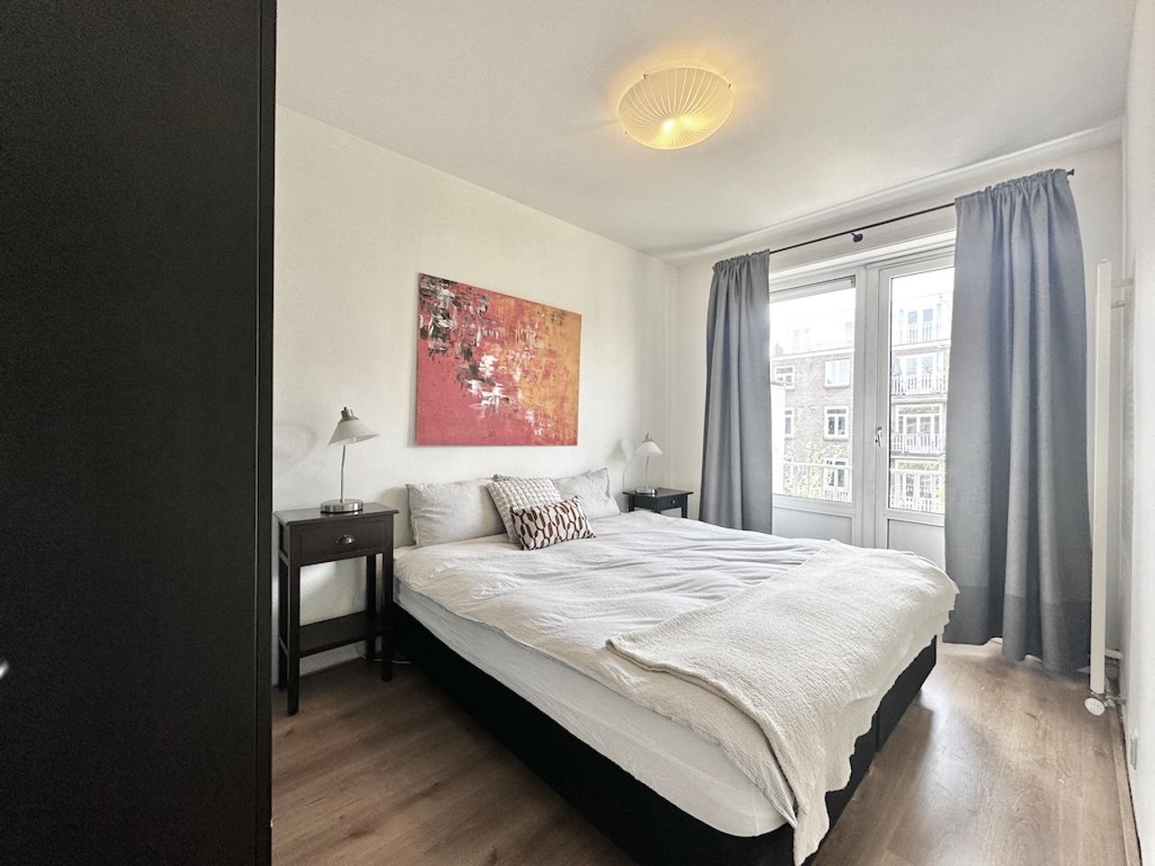 2-bedroom with roof terrace in West - Image 11