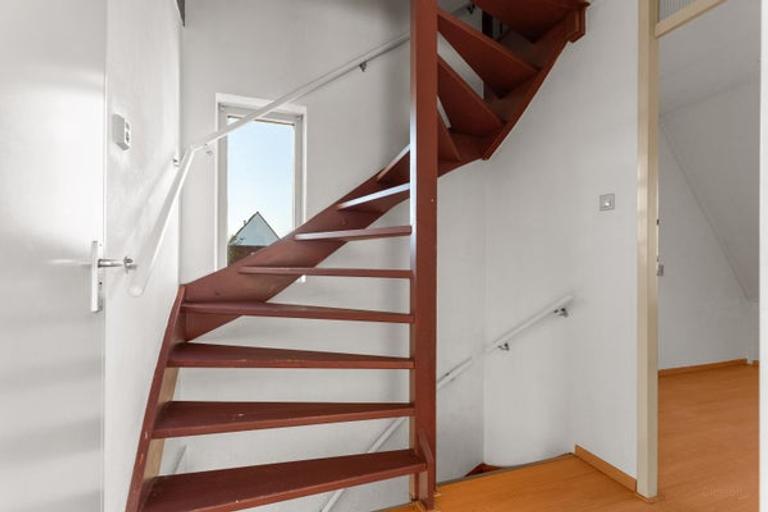 Family home with garage in Filmwijk - Image 8