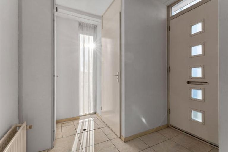 Family home with garage in Filmwijk - Image 6
