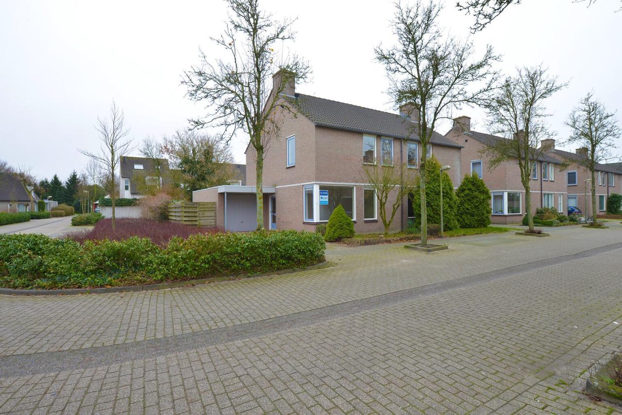 140 m² house with garage in De Overlaet - Image 4