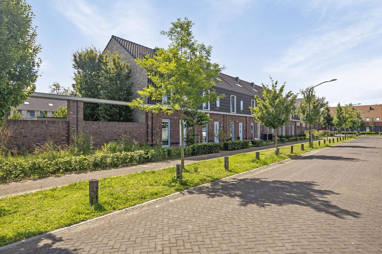 Modern house (108 m²) with sunny garden in Veghel - Image 4
