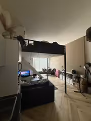Studio met eigen ingang aan de Veldhovenring