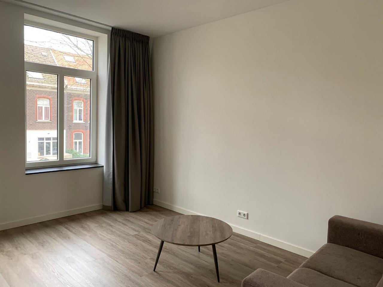 Appartement met garage vlak bij centrum - Afbeelding 4