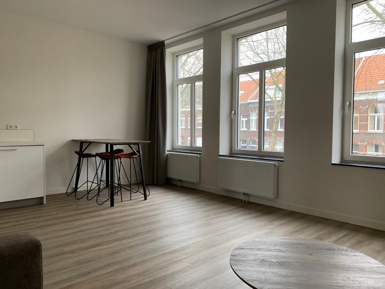 Appartement met garage vlak bij centrum - Afbeelding 5