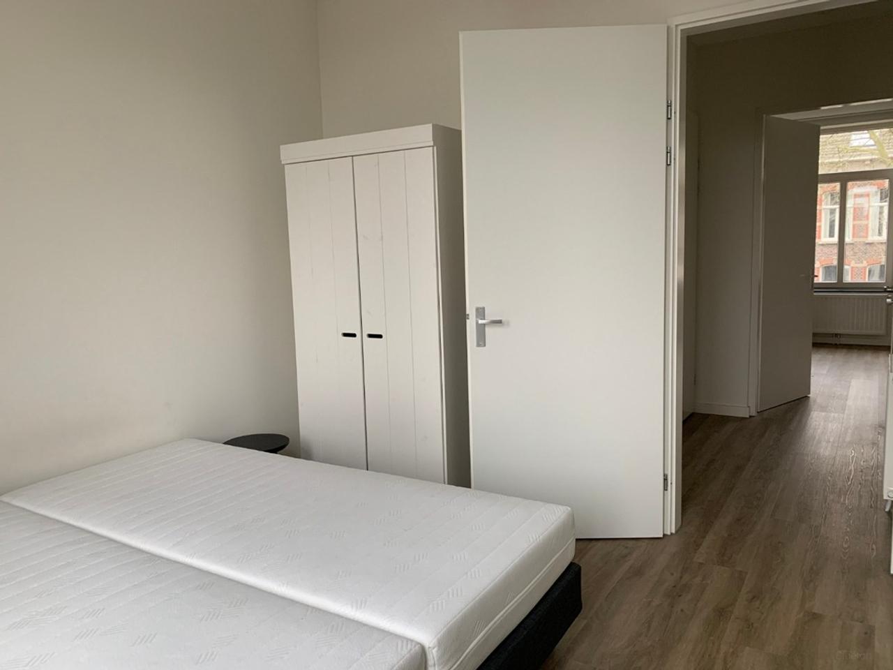 Appartement met garage vlak bij centrum - Afbeelding 13
