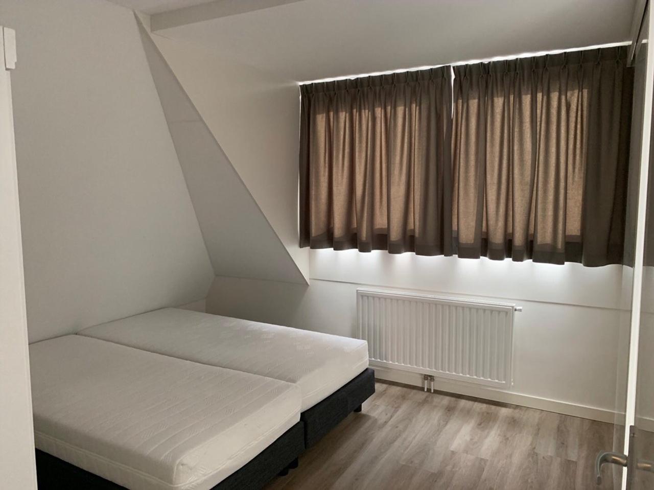 Apartment with garage in Roermond - Image 12