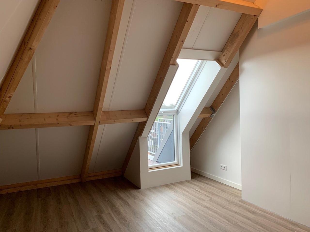 Apartment with garage in Roermond - Image 3