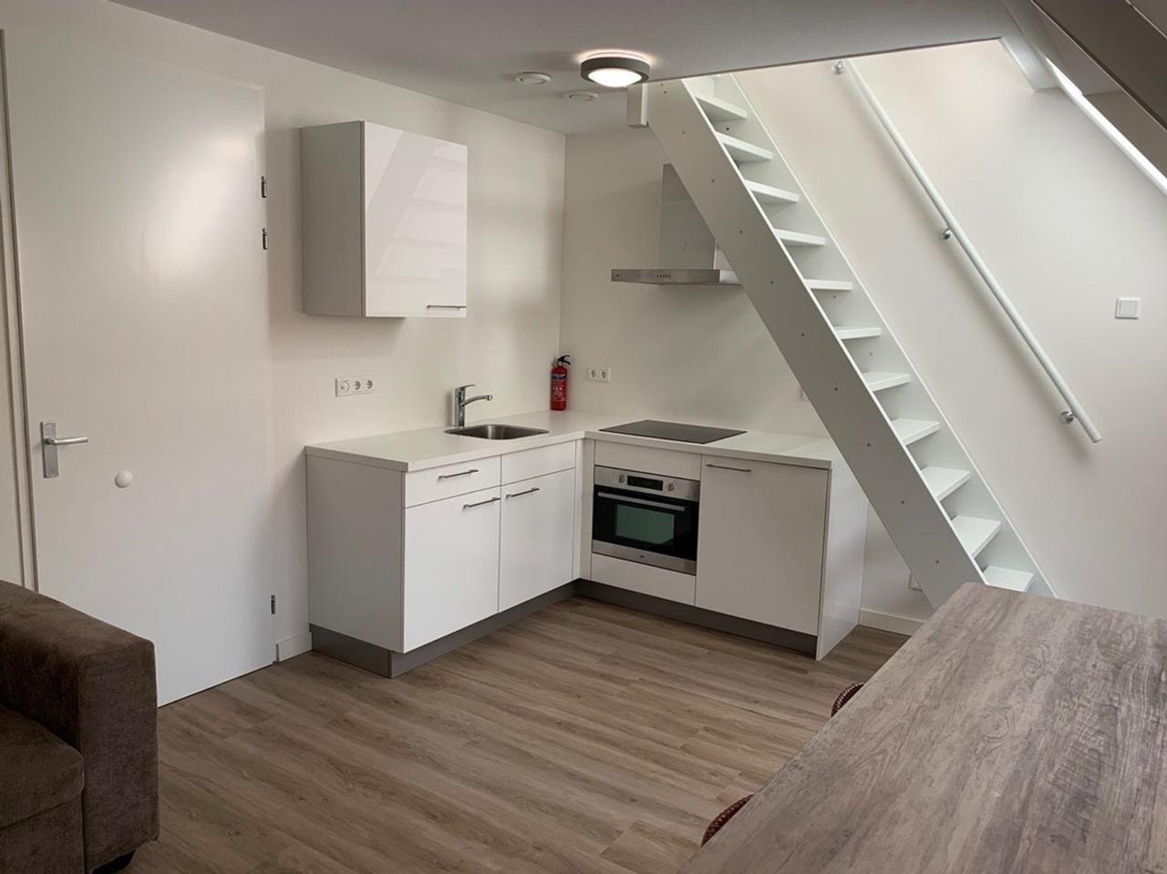 Apartment with garage in Roermond - Image 9