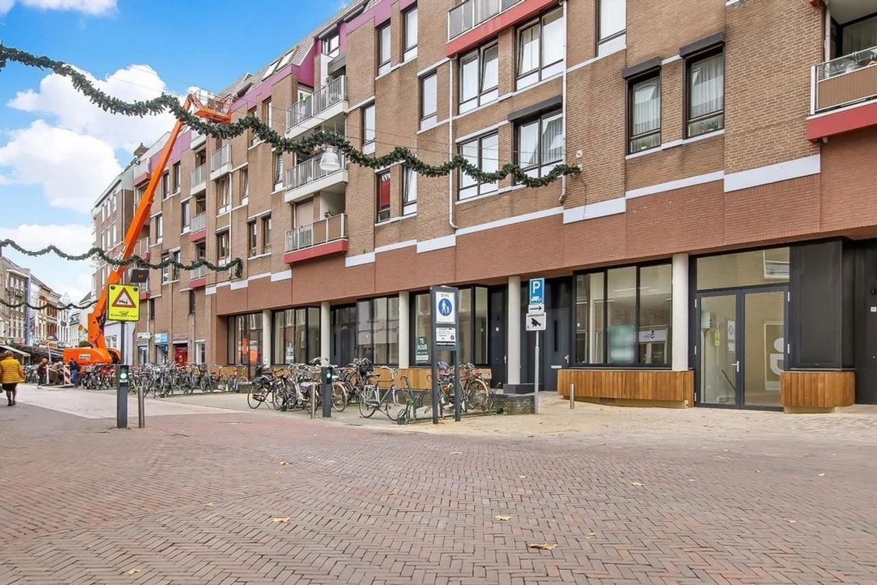 Ground-floor apartment of 115 m² in the heart of Roermond - Image 1