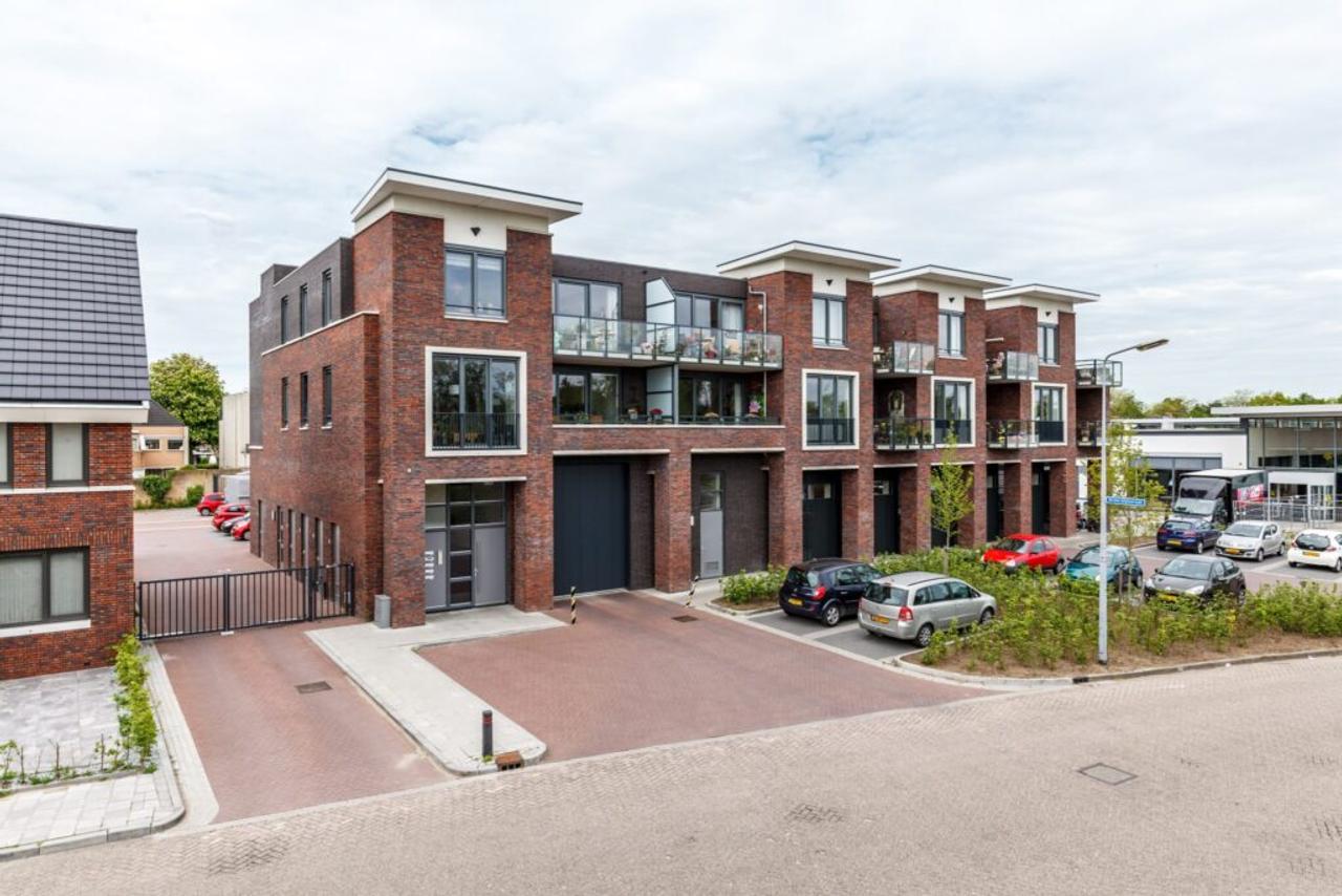 Apartment in Molenhoek, Rosmalen - Image 1
