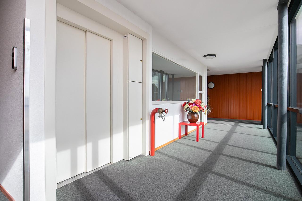 2-bedroom apartment with elevator - Image 6