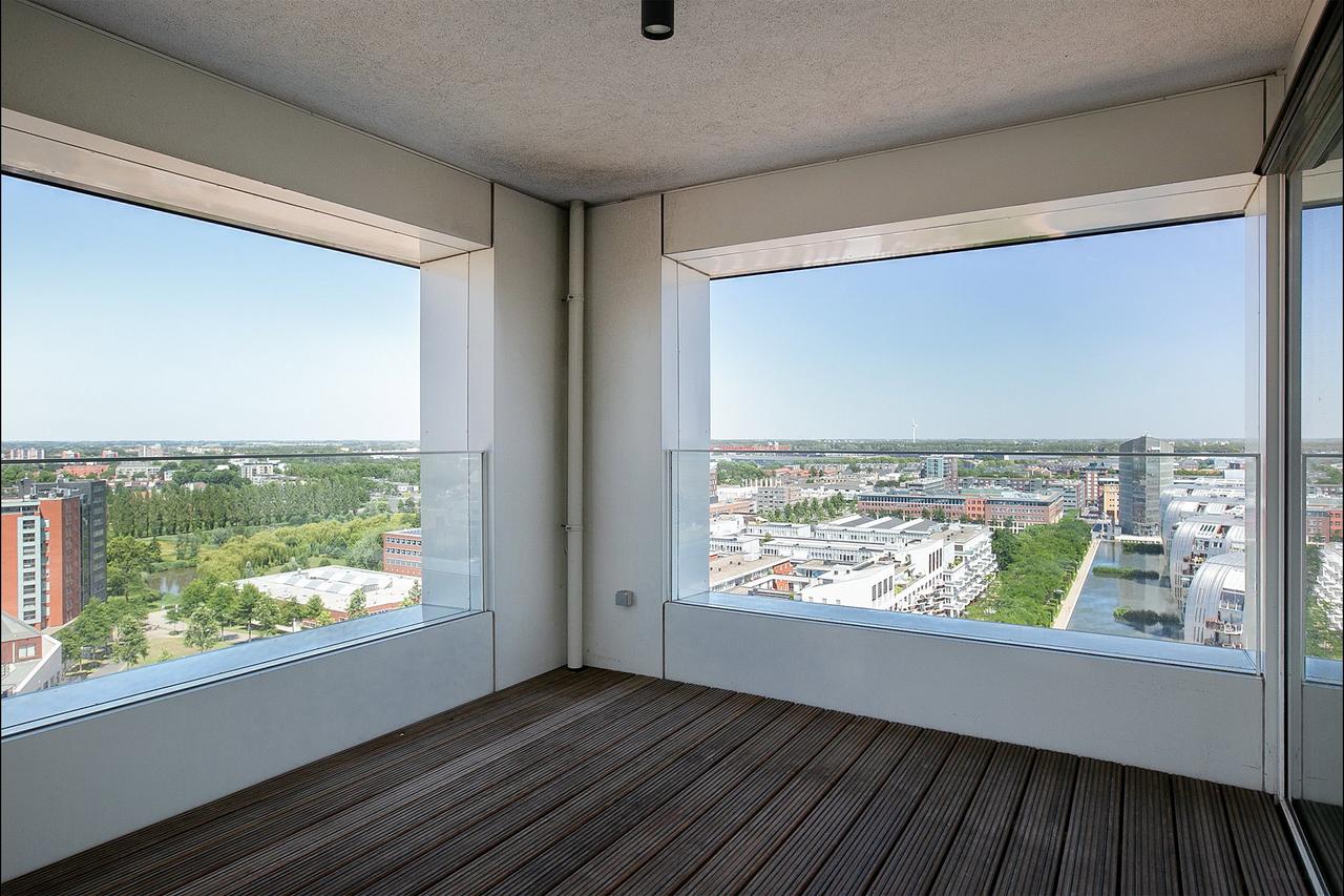 107m² apartment with loggia in the Paleiskwartier - Image 10