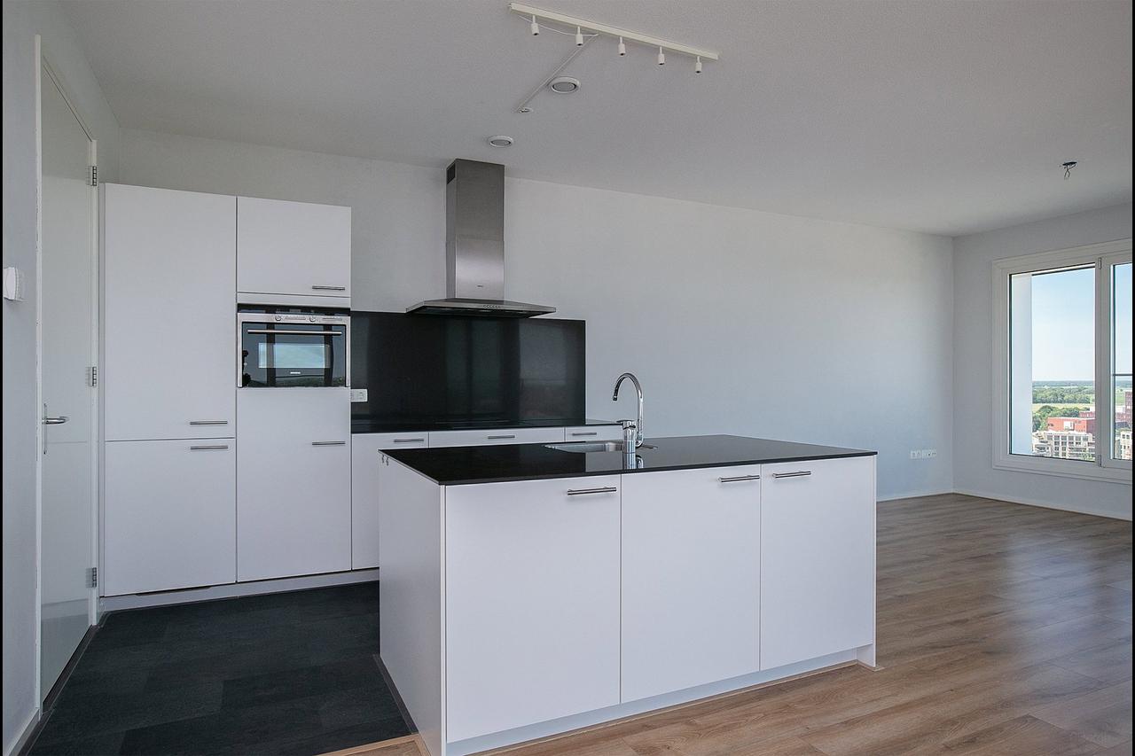 107m² apartment with loggia in the Paleiskwartier - Image 8