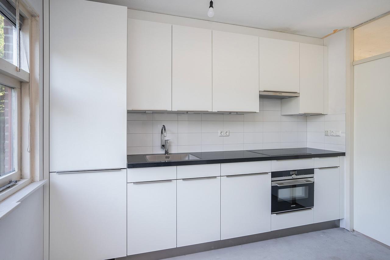 Bright family home with 3 bedrooms and garden in Diemen - Image 8