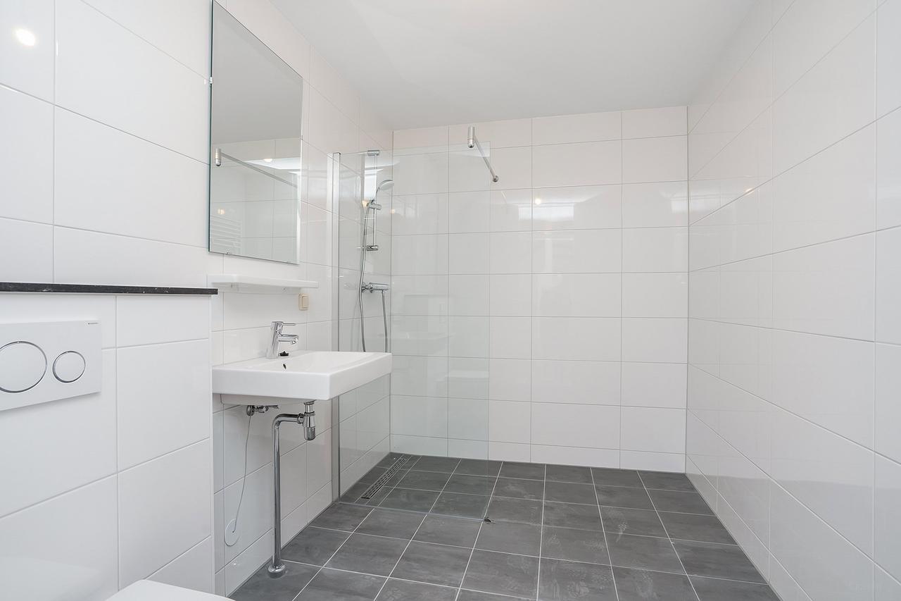 Bright family home with 3 bedrooms and garden in Diemen - Image 15