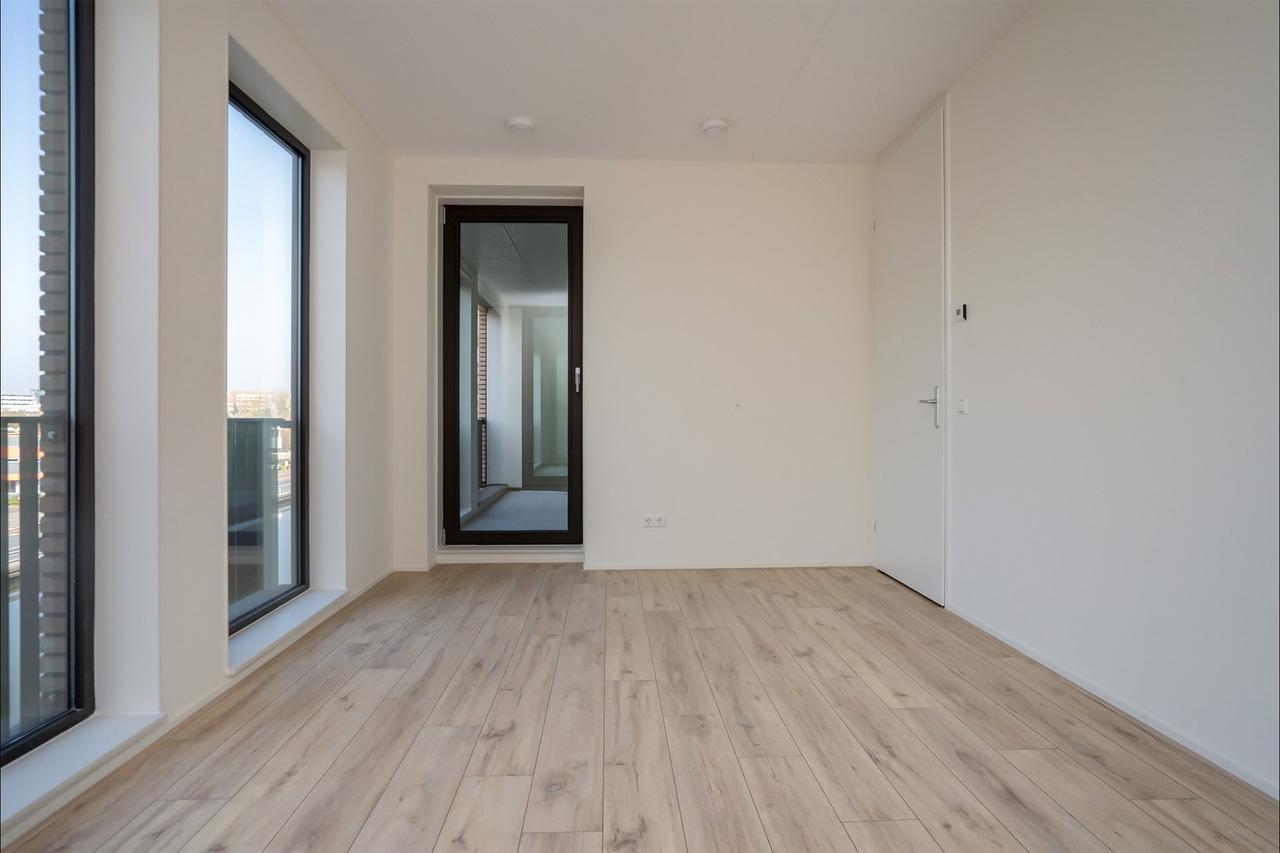 4-room apartment with loggia in Diemen - Image 10