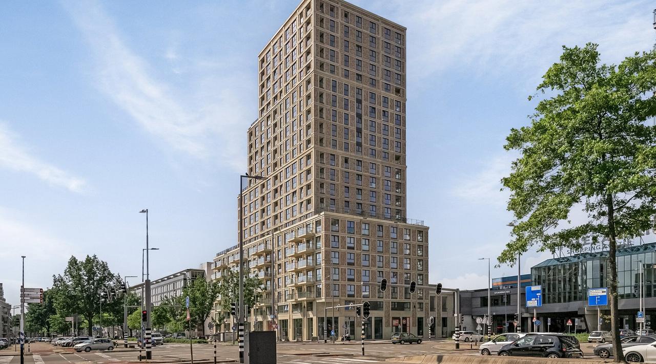 87 m² apartment with balcony and view - Image 4