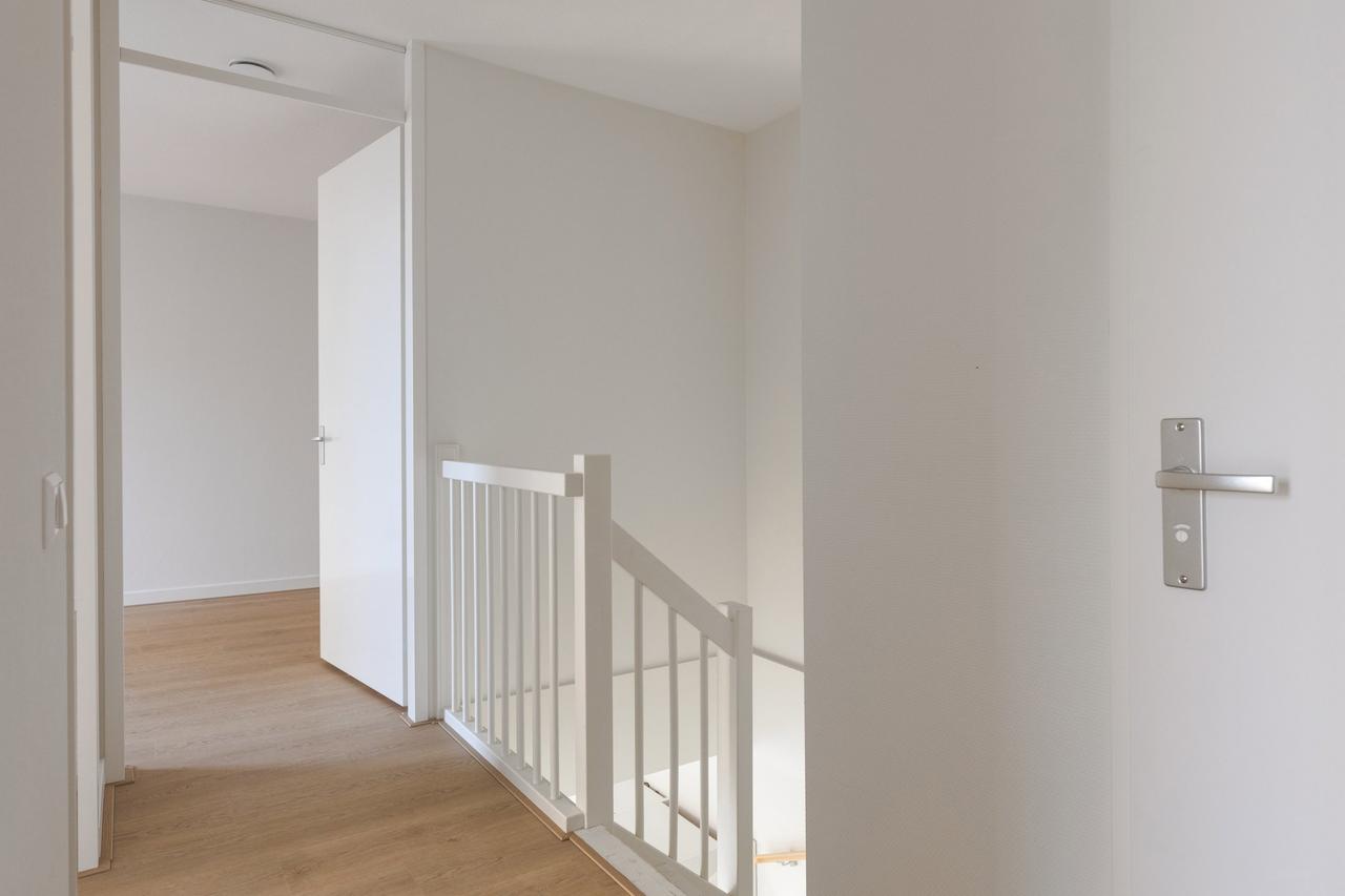 3-bedroom maisonette with balcony - Image 8