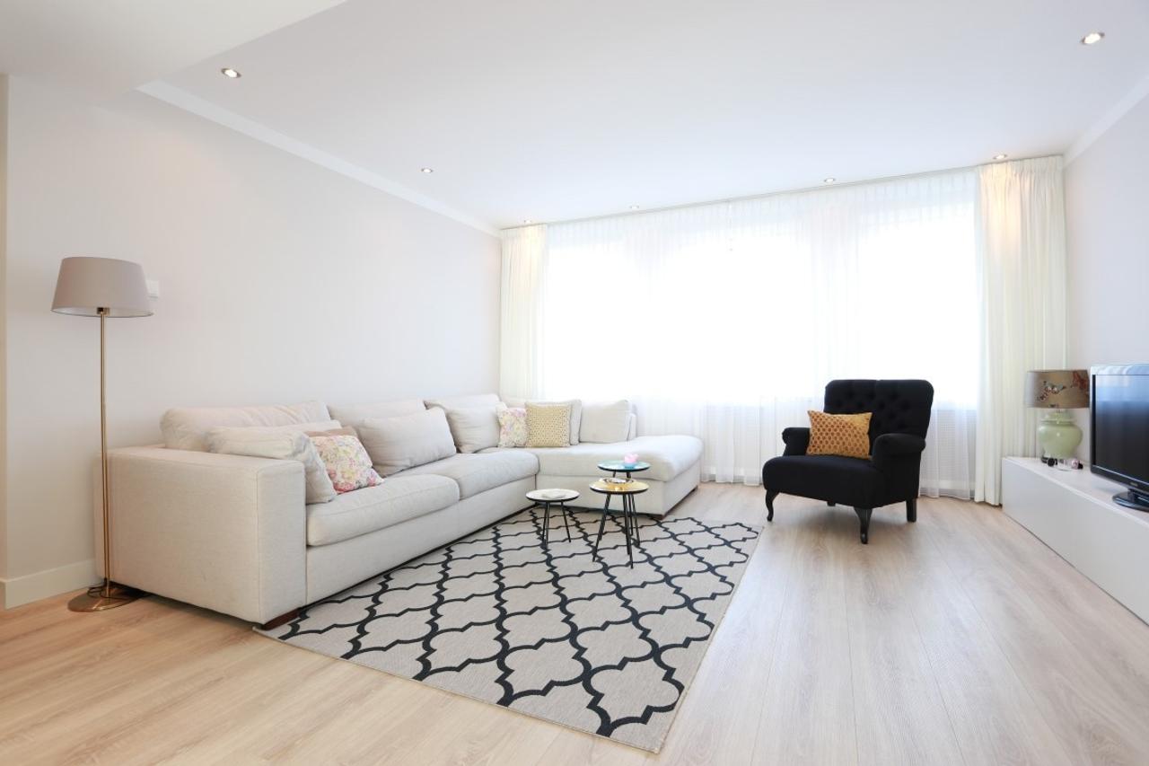 Furnished apartment (87m²) in Buitenveldert - Image 1