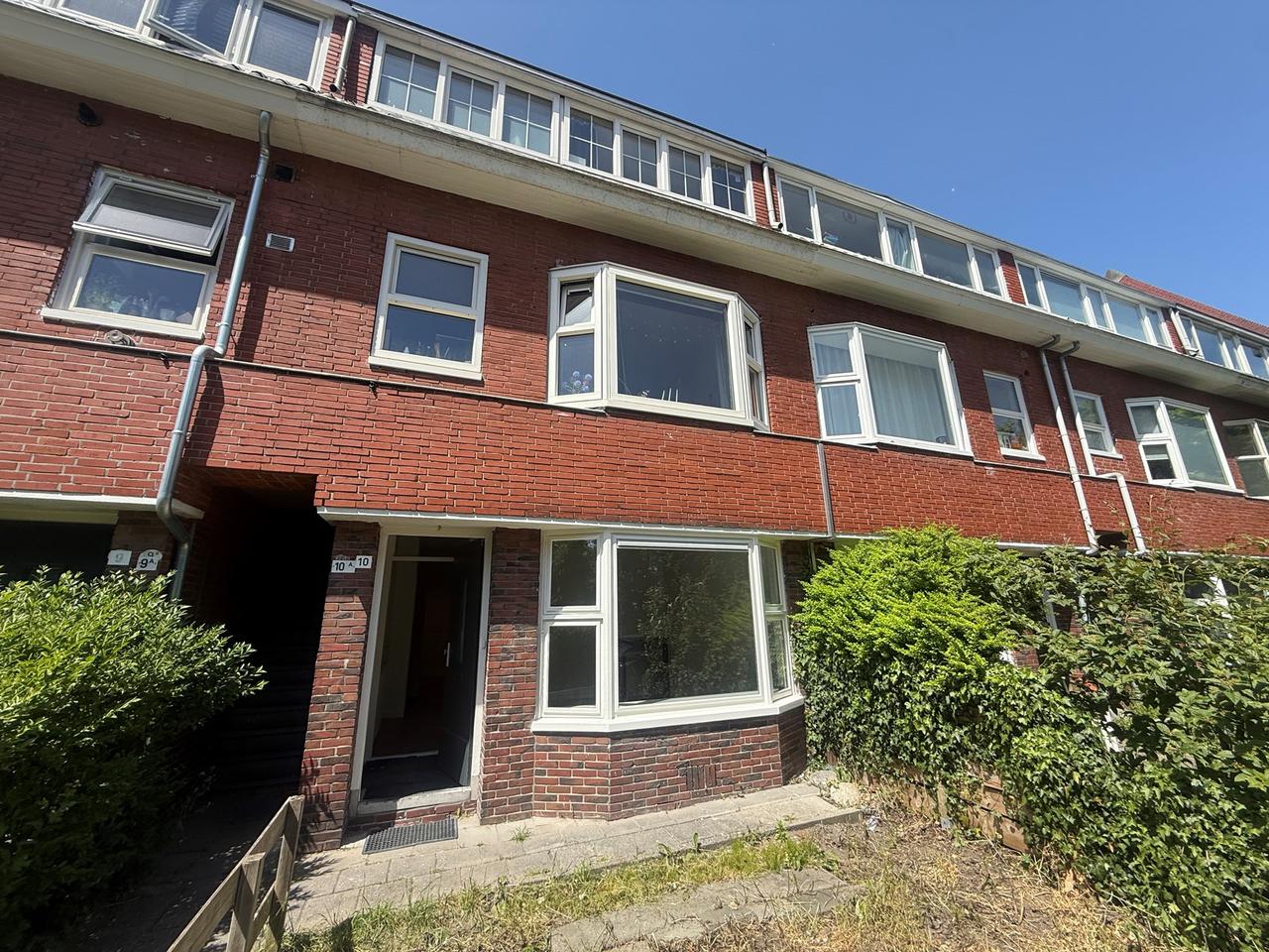 Studentenkamer met tuin in Tuinwijk - Afbeelding 1
