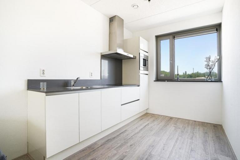 4-slaapkamer woning met tuin in Maasniel - Afbeelding 4