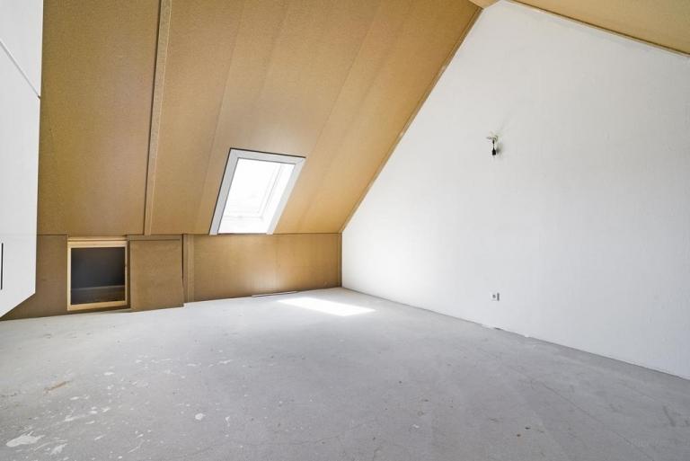 4-slaapkamer woning met tuin in Maasniel - Afbeelding 9