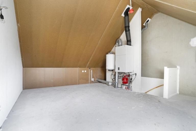 4-slaapkamer woning met tuin in Maasniel - Afbeelding 10