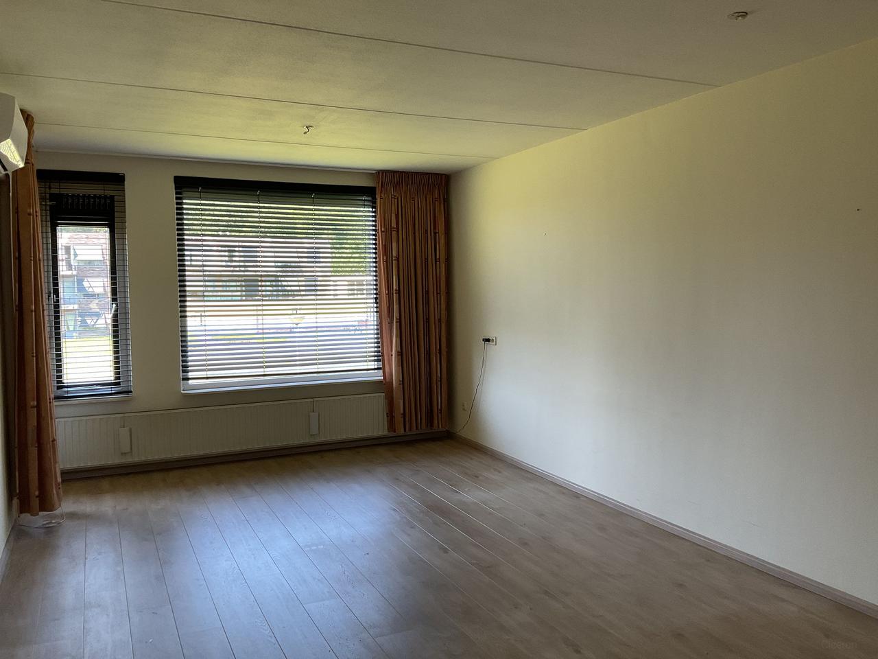 Temporary 2-room home, 93 m² - Image 2