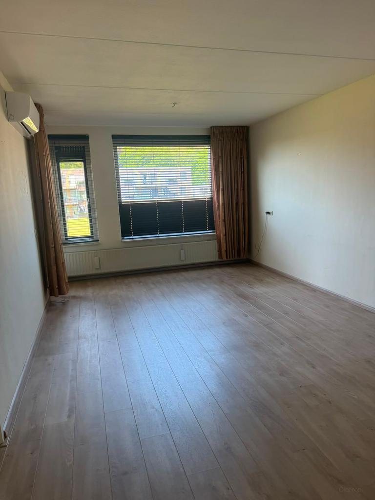 3-kamer appartement met balkon - Afbeelding 2