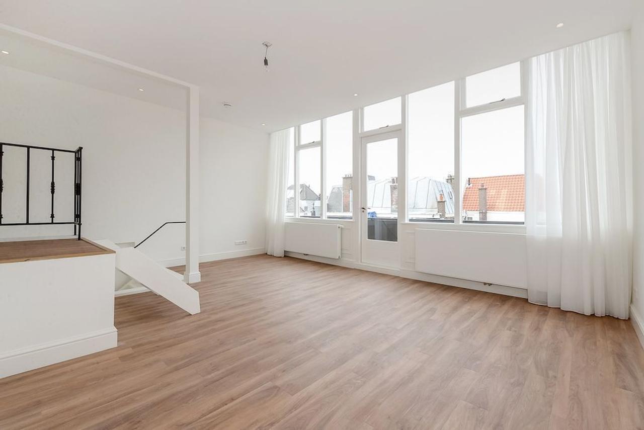 Zonnig balkon aan de Denneweg - Afbeelding 1