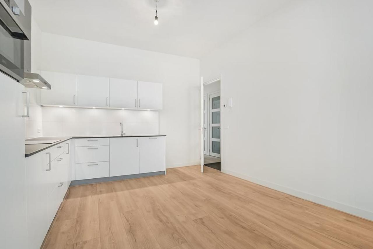 3-room apartment in the city center - Image 10