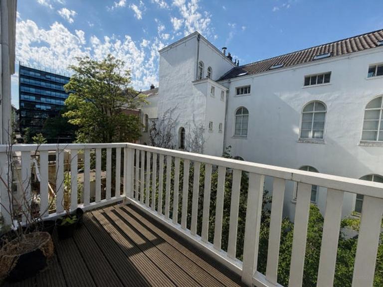 Dubbel bovenhuis met 2 badkamers - Afbeelding 10