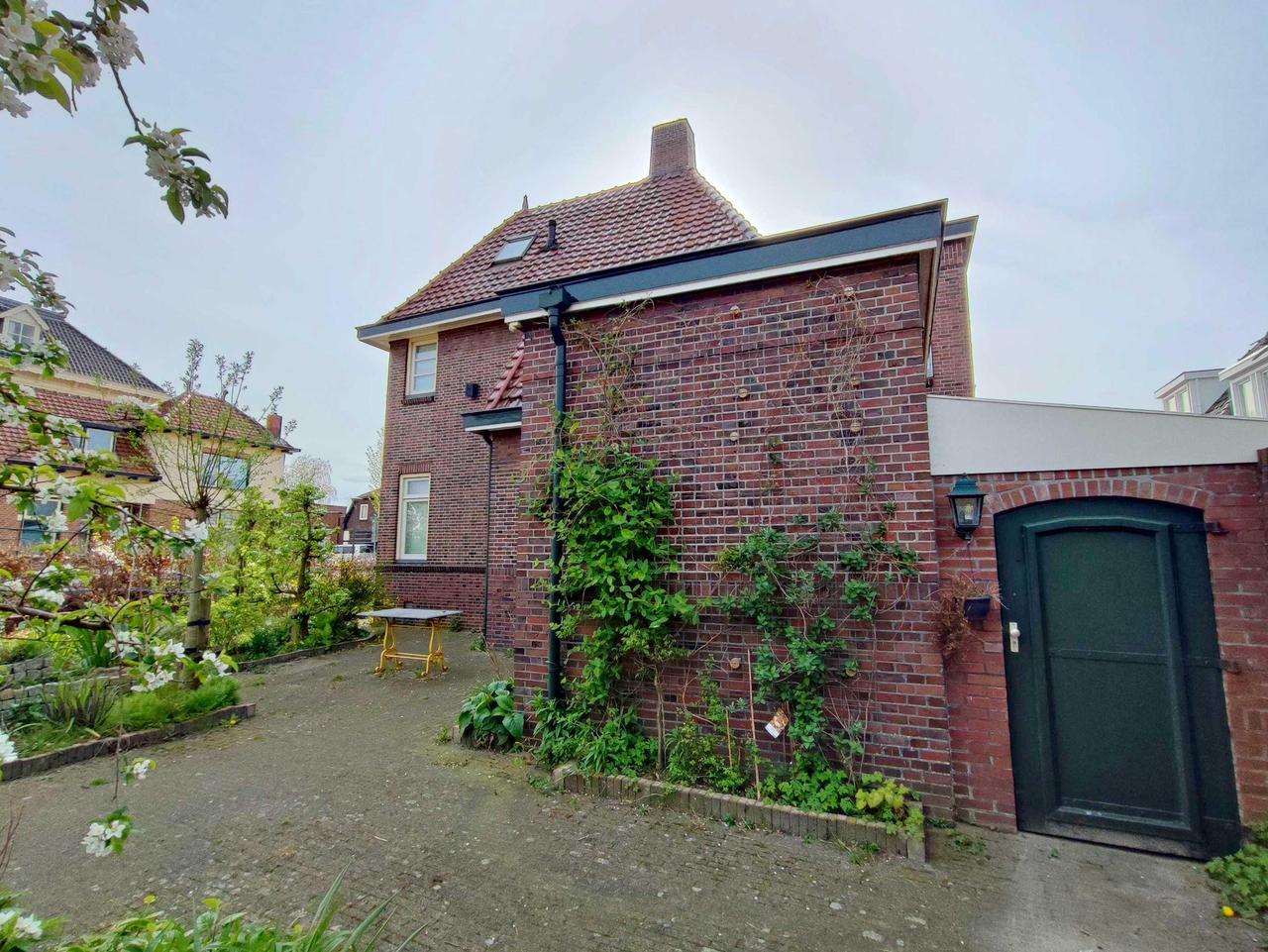 House for Rent on Spoorstraat - Image 43