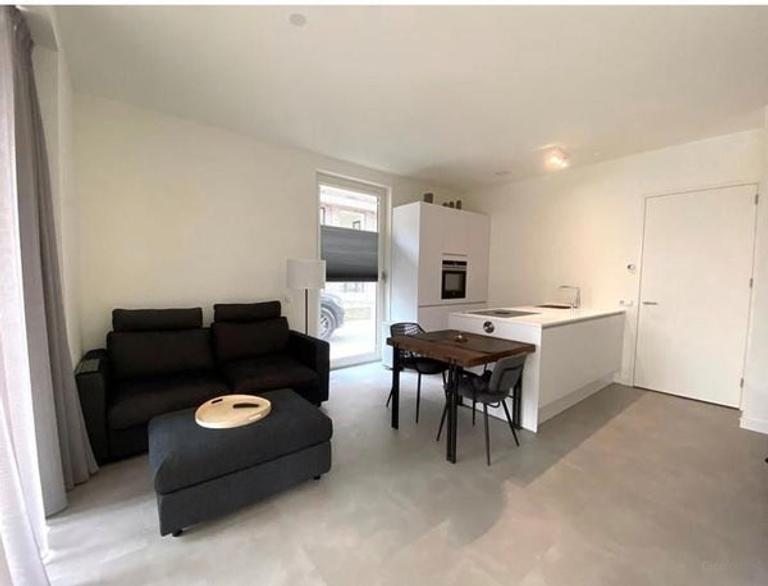 Studio with sunny terrace in the Zuidas - Image 4