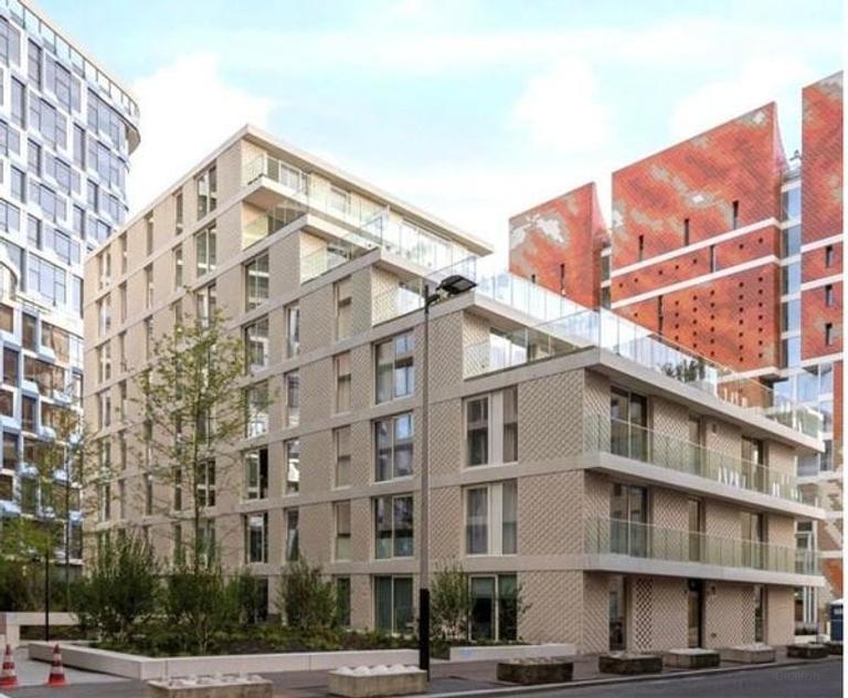 Studio with sunny terrace in the Zuidas - Image 2