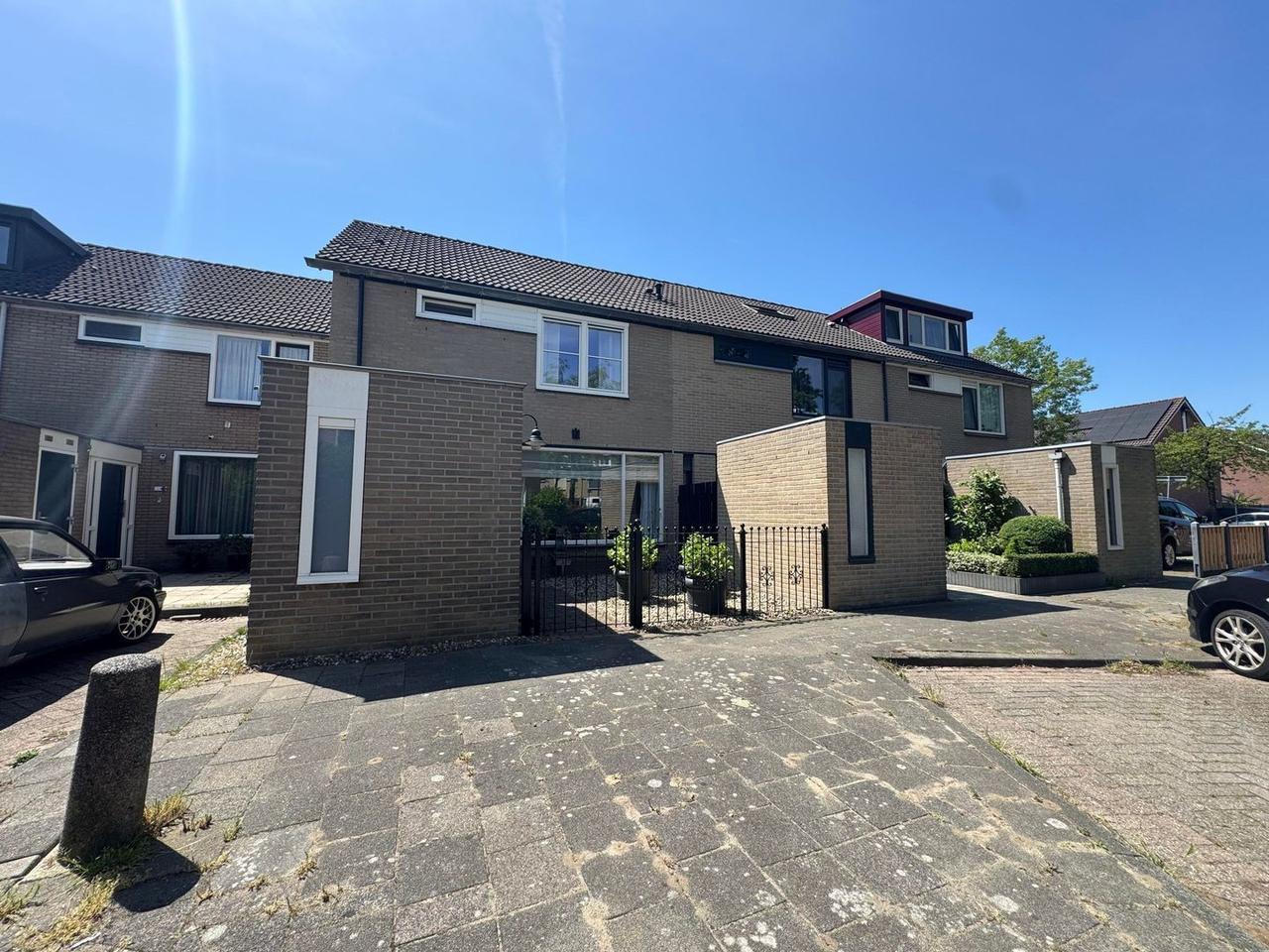4-slaapkamerwoning met veranda - Afbeelding 1
