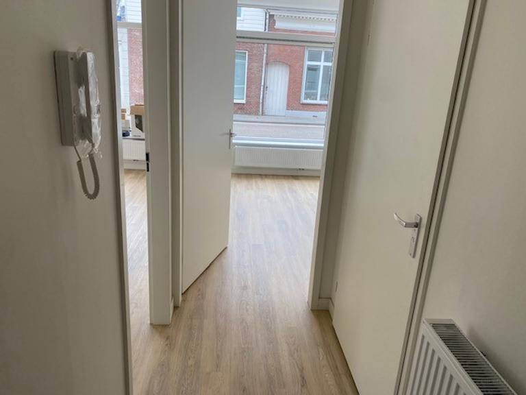 Licht 2-kamer appartement met tuin in Tilburg - Afbeelding 4