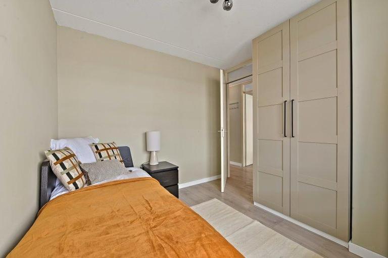 79 m2 with balcony in the heart of The Hague - Image 16