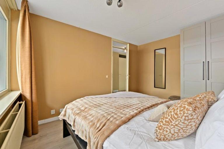 79 m2 with balcony in the heart of The Hague - Image 14