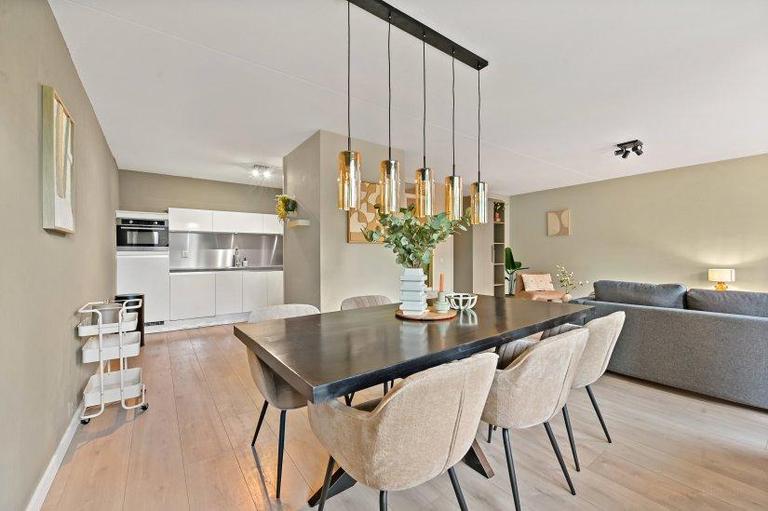 79 m2 with balcony in the heart of The Hague - Image 6