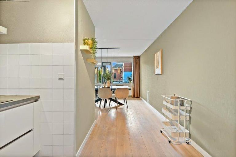 79 m2 with balcony in the heart of The Hague - Image 10