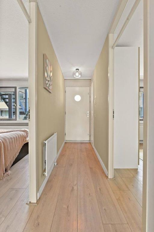 79 m2 with balcony in the heart of The Hague - Image 20