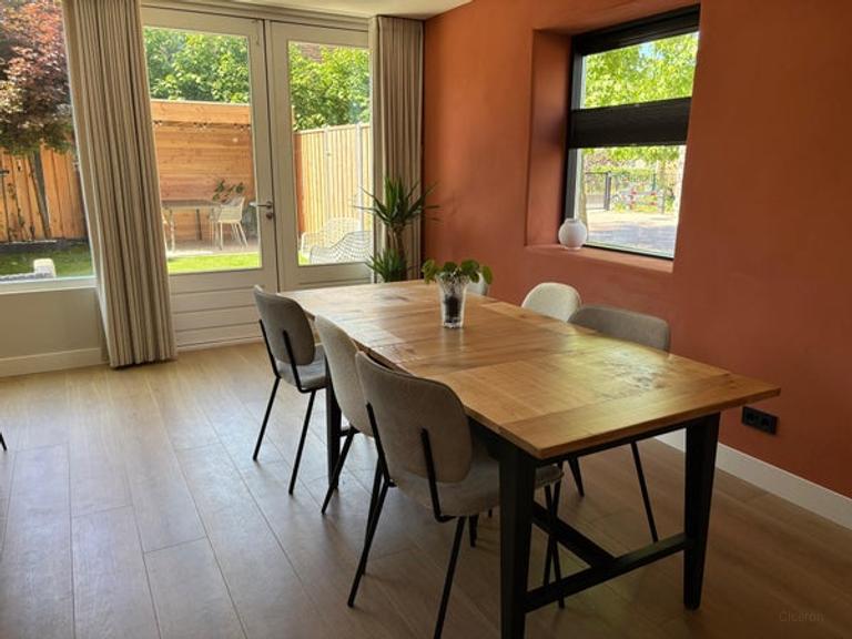 4-slaapkamer huis met tuin en haard - Afbeelding 14