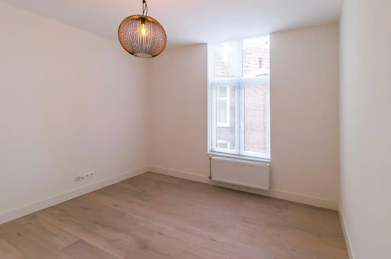 2-bedroom apartment in Valkenbos - Image 13