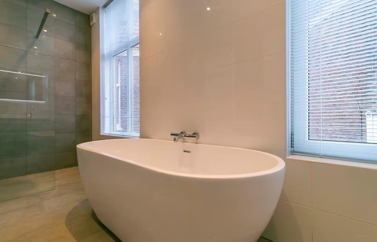 2-bedroom apartment in Valkenbos - Image 18