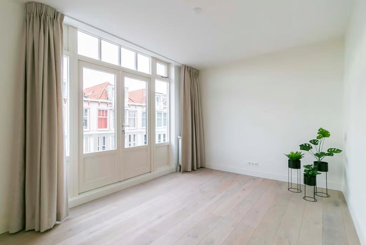 2-bedroom apartment in Valkenbos - Image 3