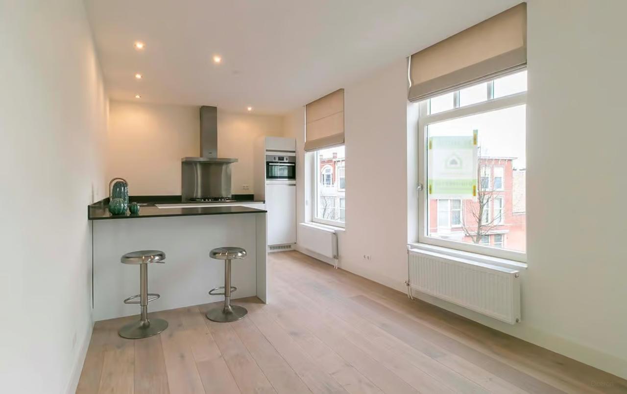 2-bedroom apartment in Valkenbos - Image 2