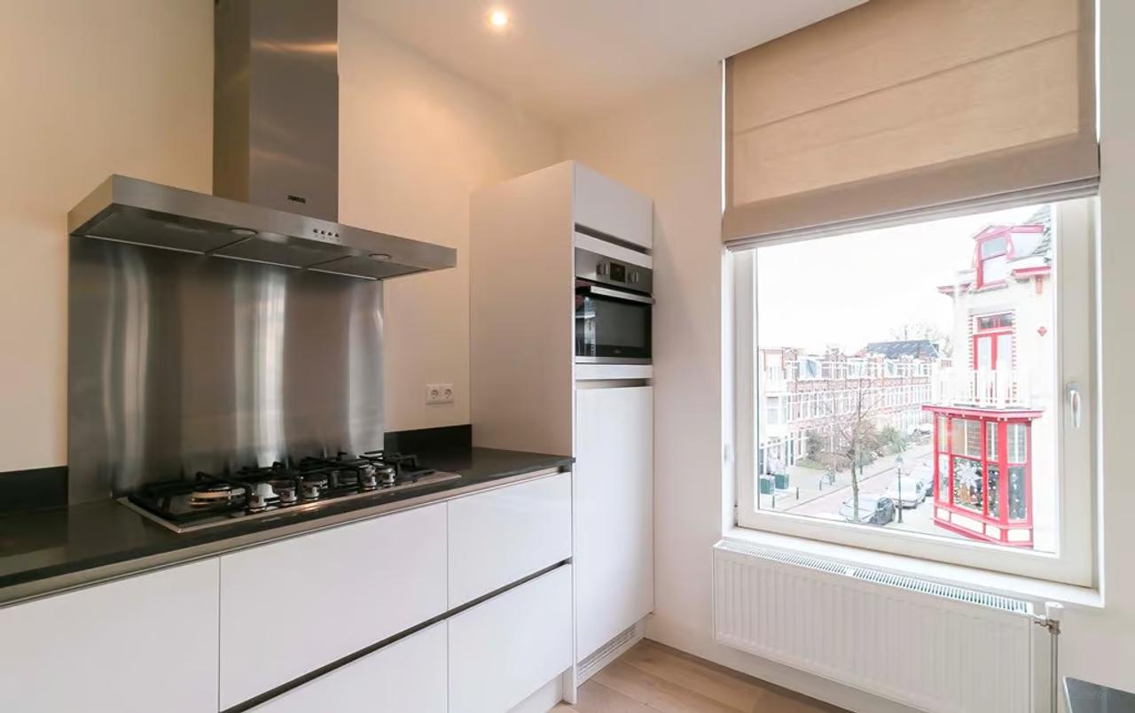 2-bedroom apartment in Valkenbos - Image 10